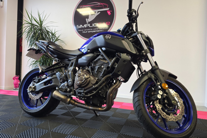 YAMAHA MT 07