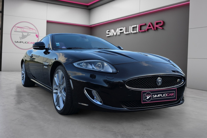 JAGUAR XKR